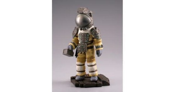 CM-08024 Kaiyodo Capsule Q Characters Alien Figures Anthology 01 - USGSS  Nostromo Outdoor Activity Suit